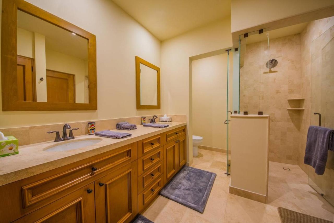 New Luxury Two Bedroom * Cabo San Lucas