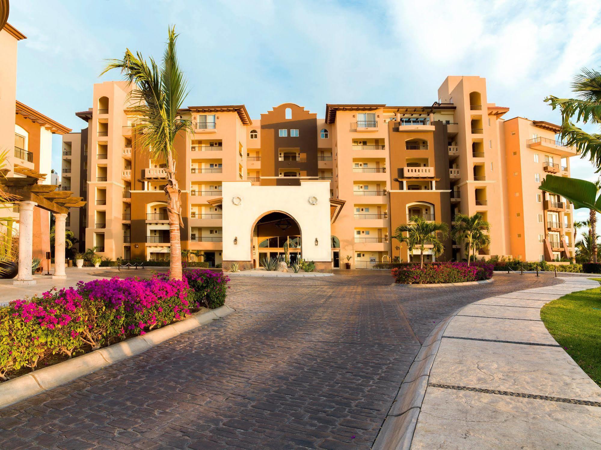 Del Arco Residences 4*