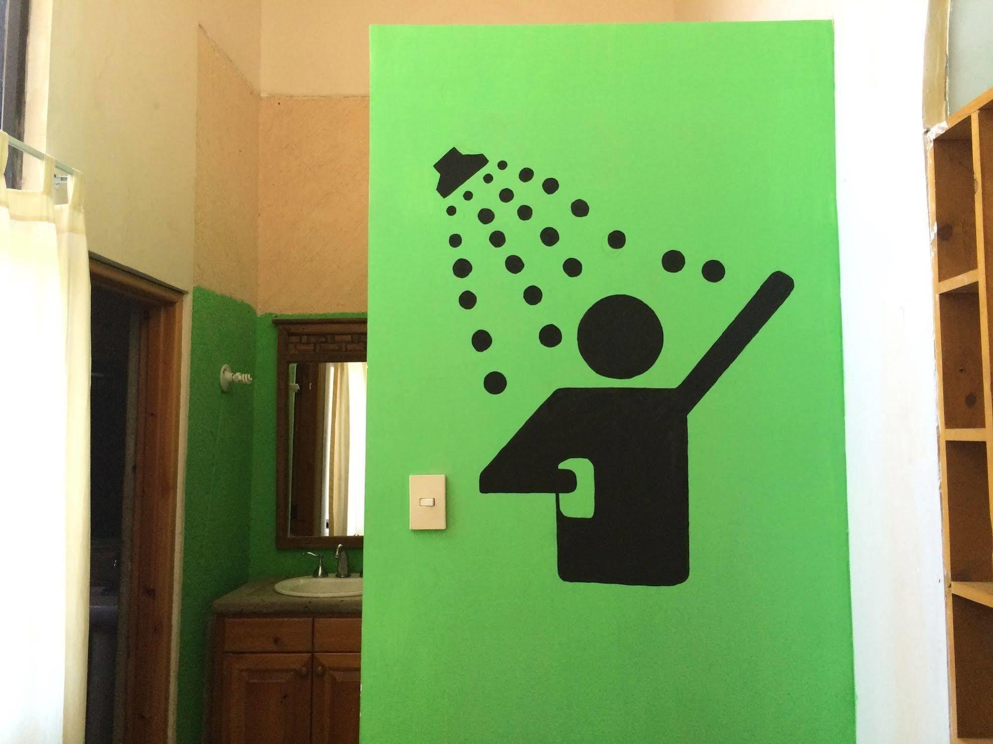 Hostel Bajas Cactus Cabo San Lucas