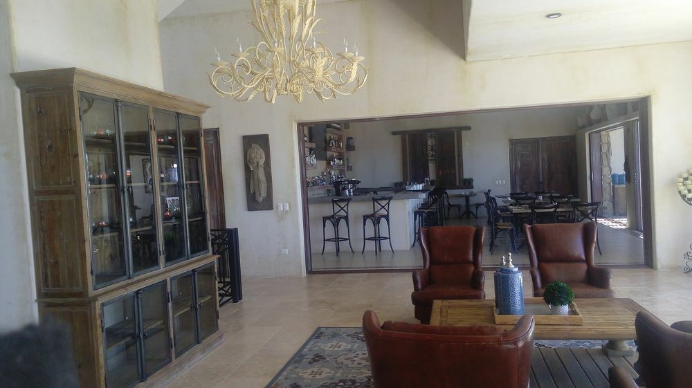 Villa Ventanas & Residences