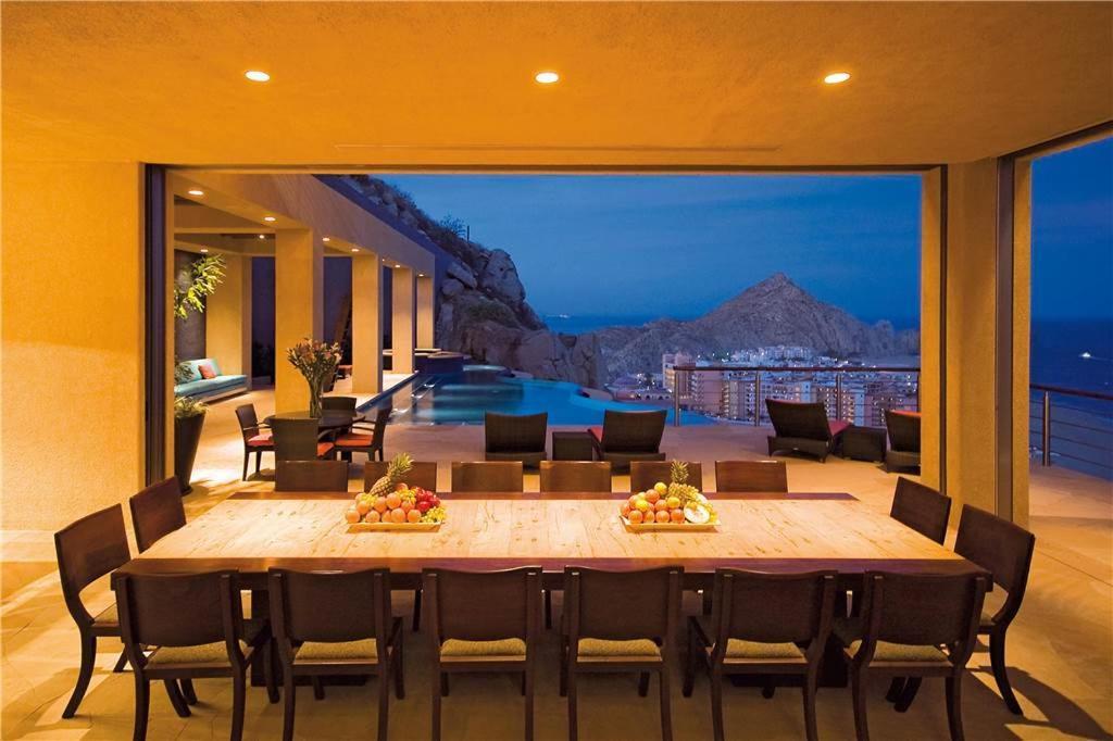 Luxurious Hillside Oceanfront 8 Bedroom Bellissima Villa