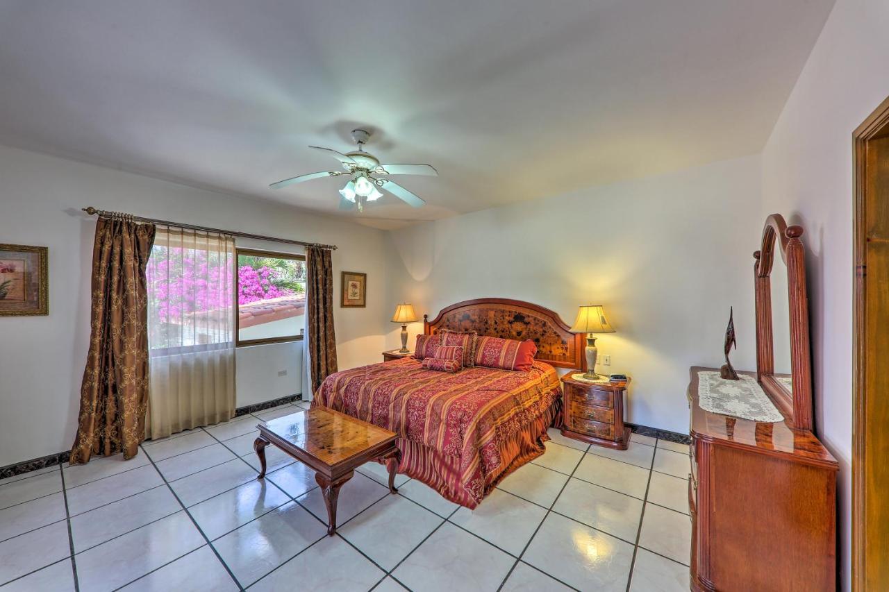 Luxe Cabo Retreat Terrace With Stunning Views! Cabo San Lucas