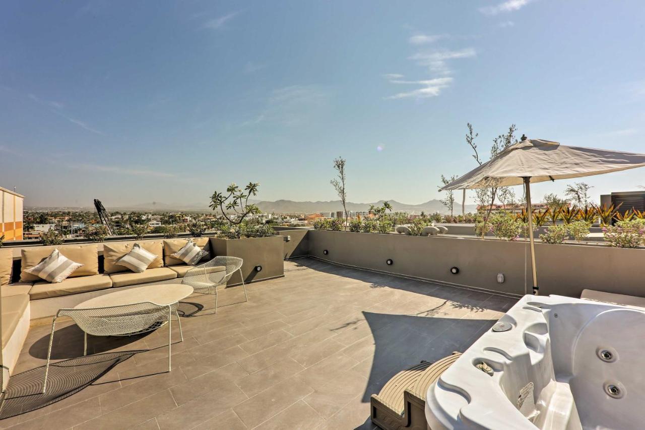 Upscale Cabo With Jacuzzi, Above Puerto Paraiso *
