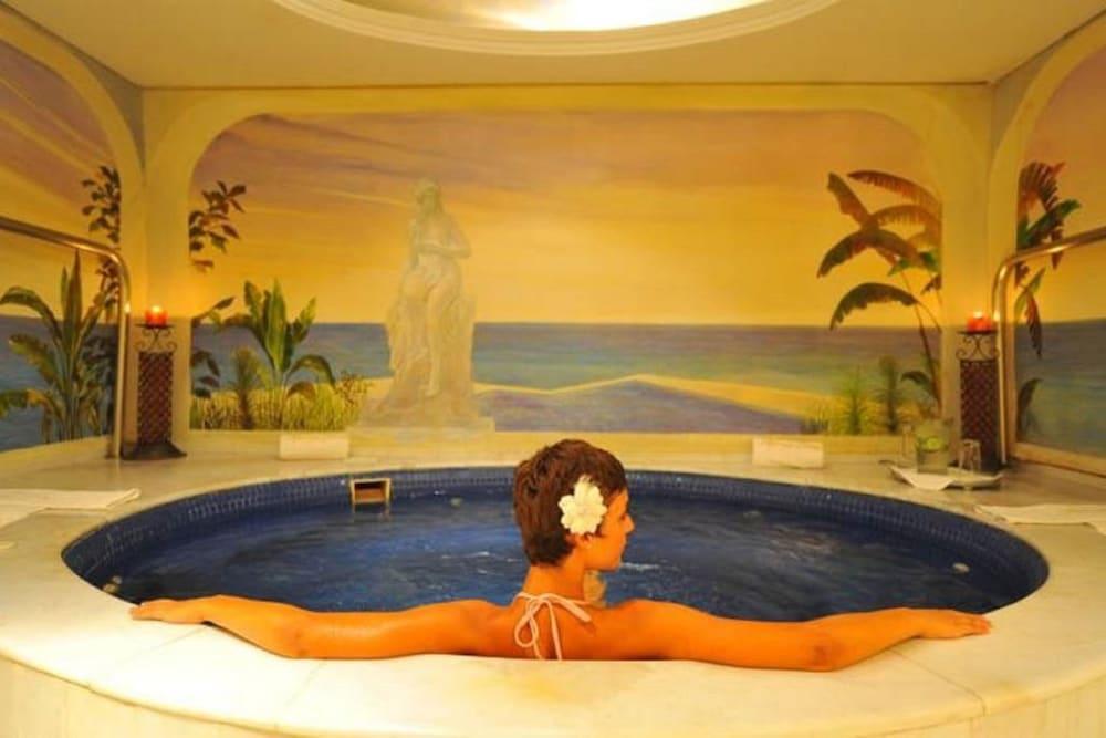 Marina & Pool View Jrste Evb Rocks Apartment *