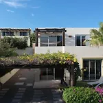 Punta Arena Grape Villa