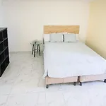 Oyo Hotel Plaza Las Torres, Cabo San Lucas