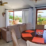 Casa Mandarina