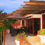 Casa Mandarina