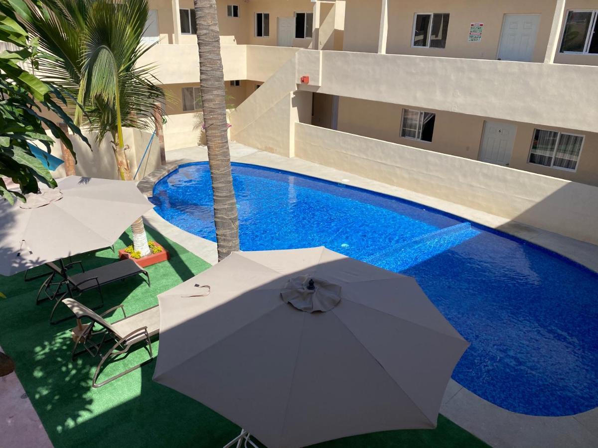 Hotel Palmeras Suites Cabo 3*