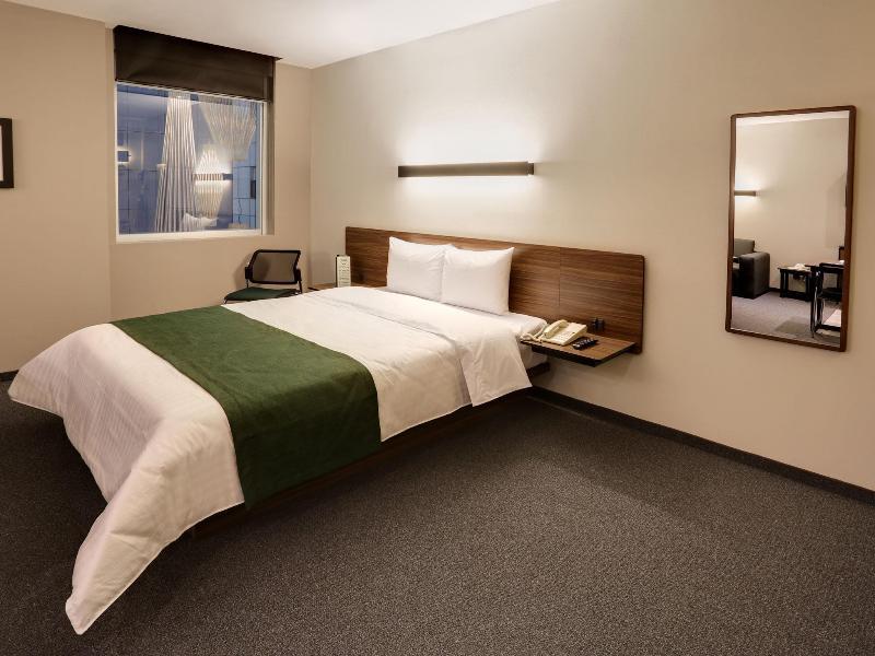 Express By Marriott Apartahotel 4*