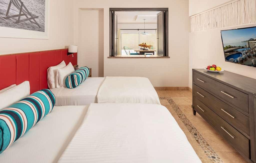Hotel Corazon Cabo And