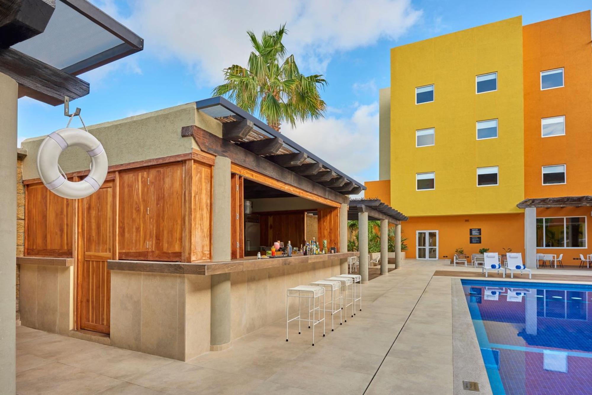 Apartahotel Express By Marriott 4*