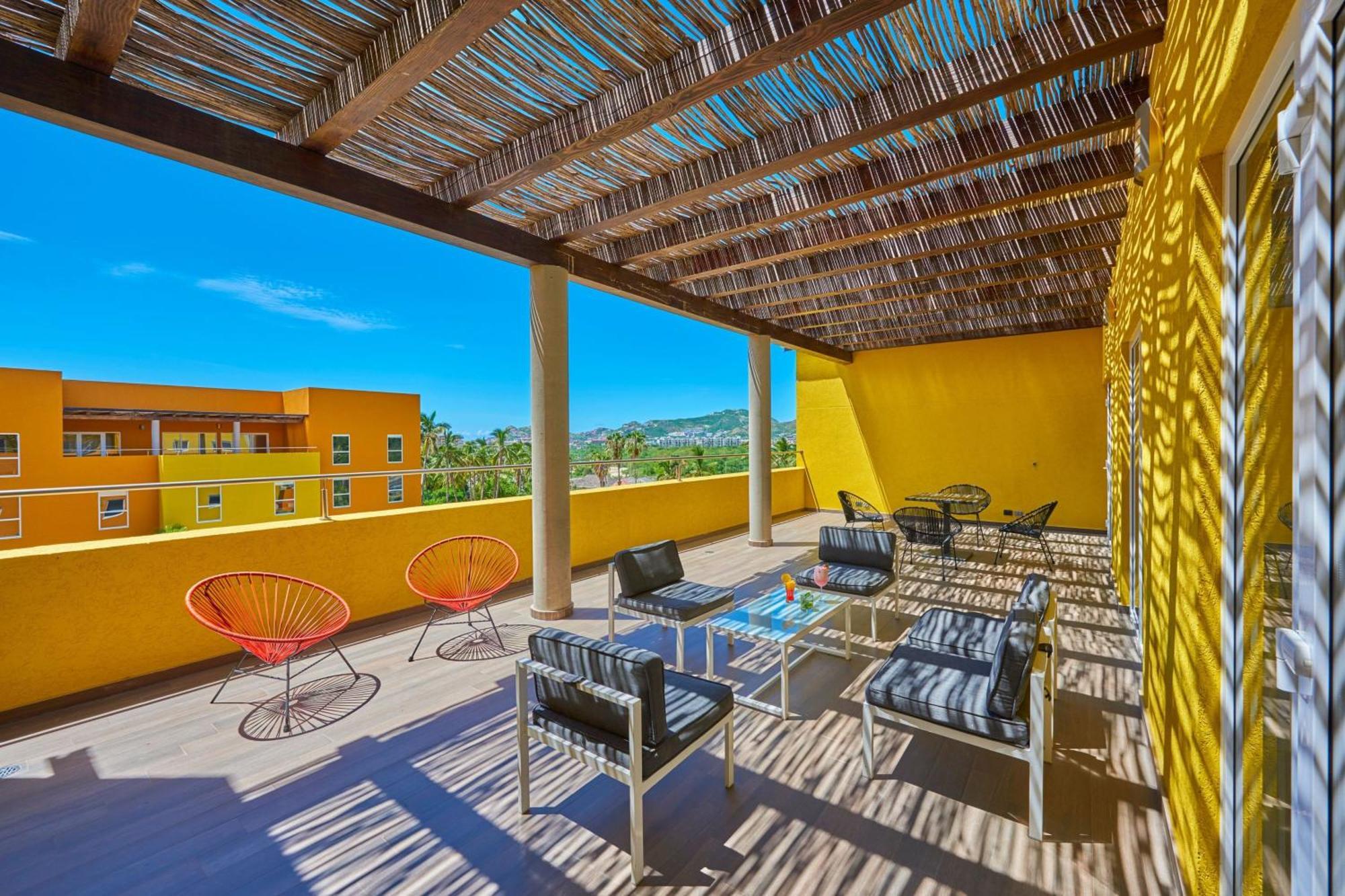 Express By Marriott Apartahotel 4*