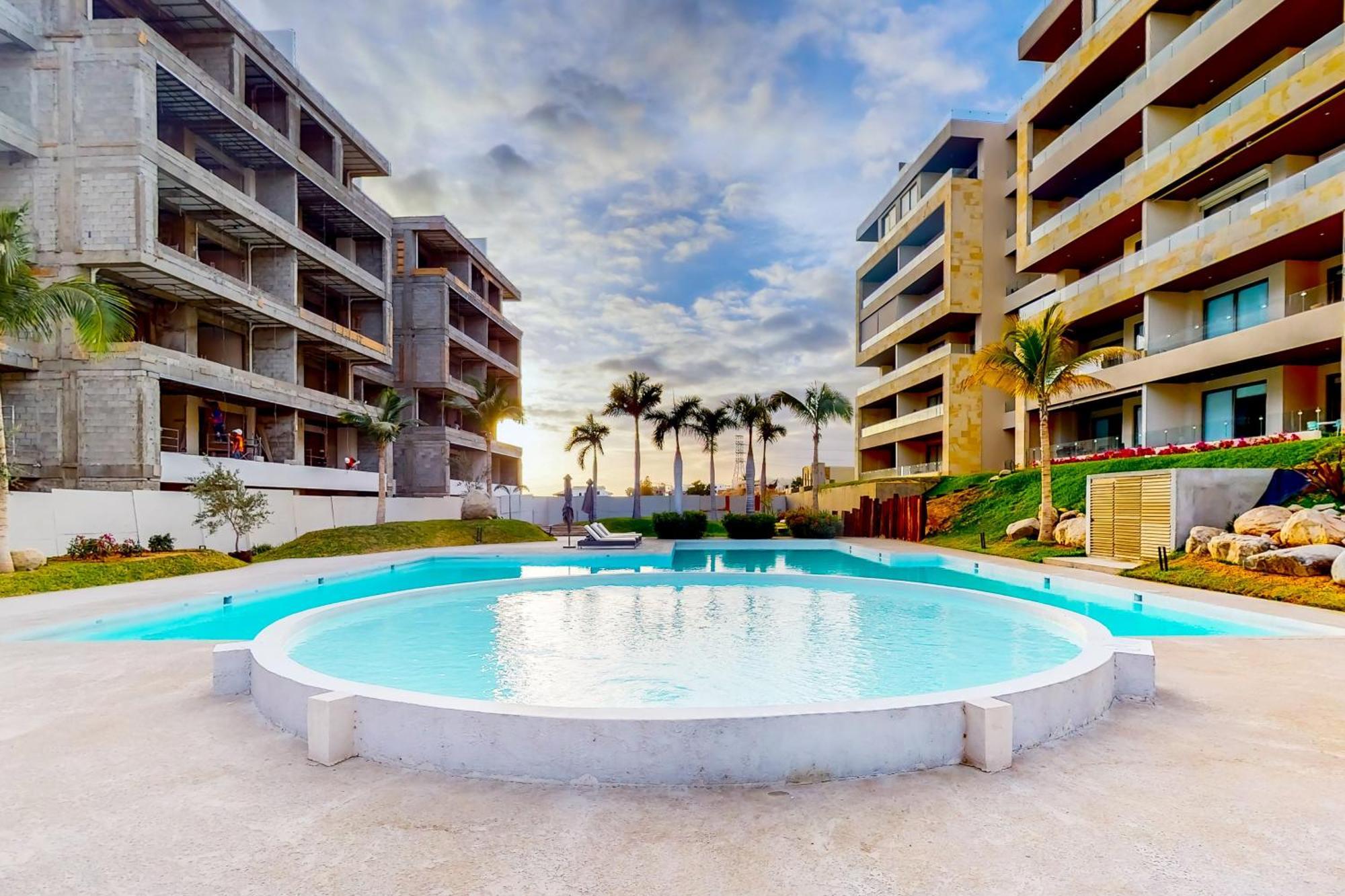 Carmely Velas Paradise Cabo San Lucas