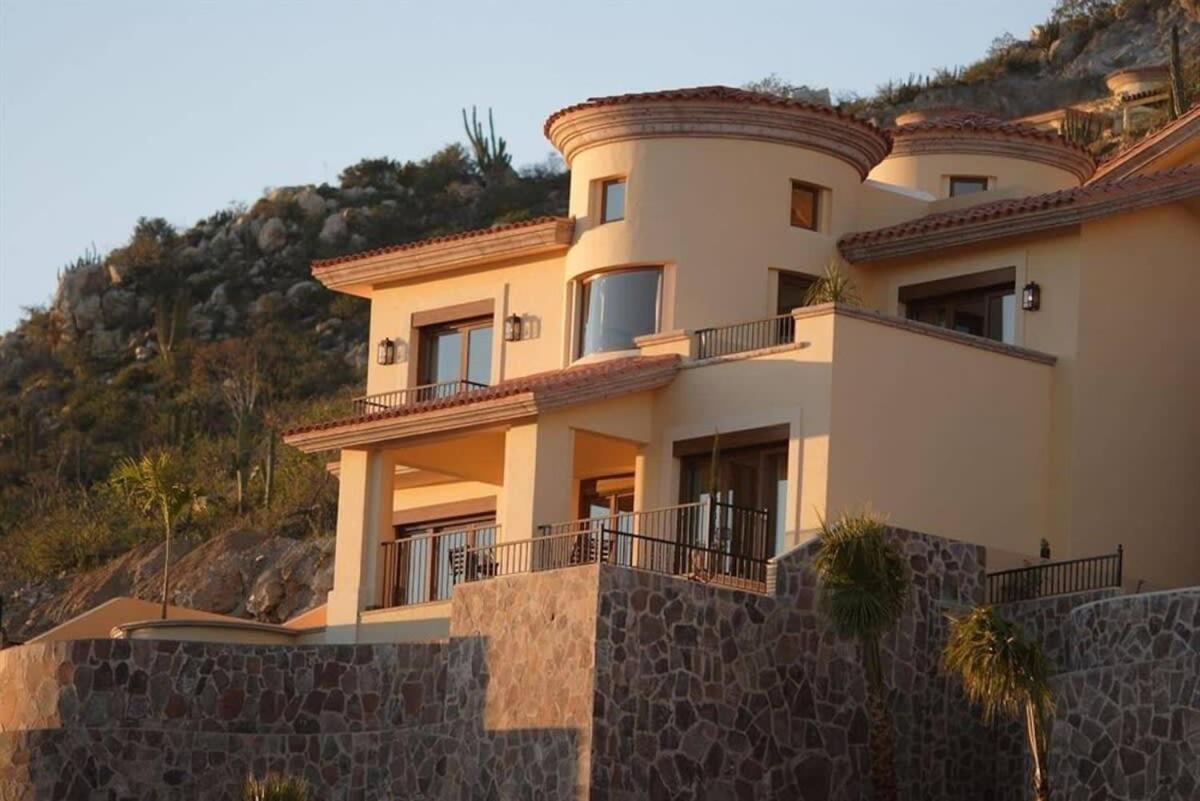 Incredible 3br Ocean View In Villa *