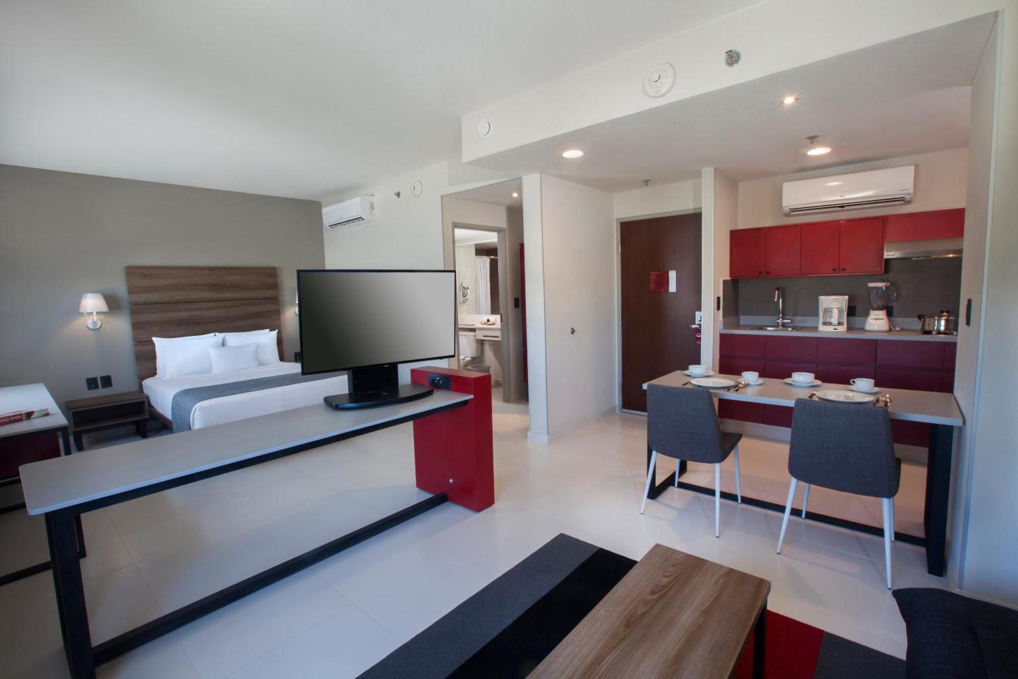 Express By Marriott Apartahotel
