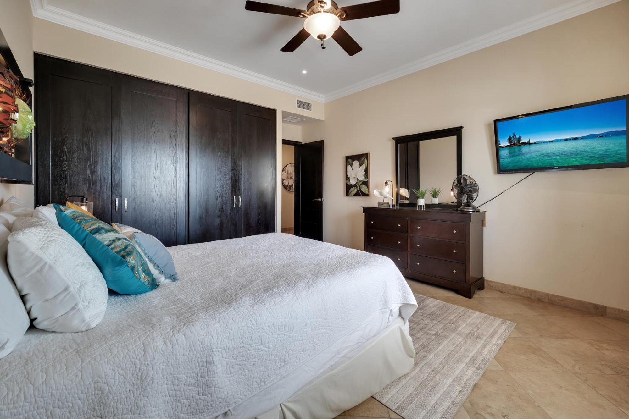 Upgrade Your Vacation In Style-exclusive Poolside Condo! Apartment *