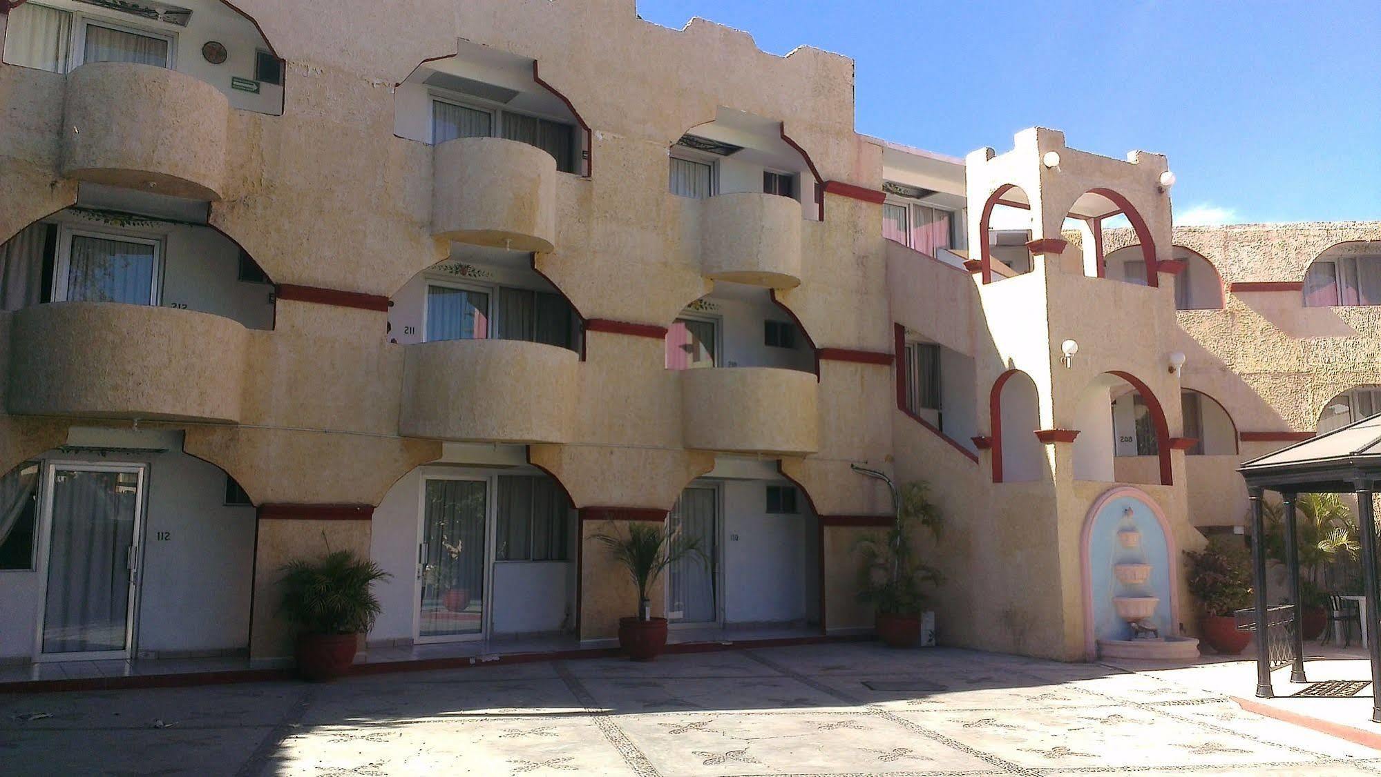 Hotel Capital O Dos Mares, 4*