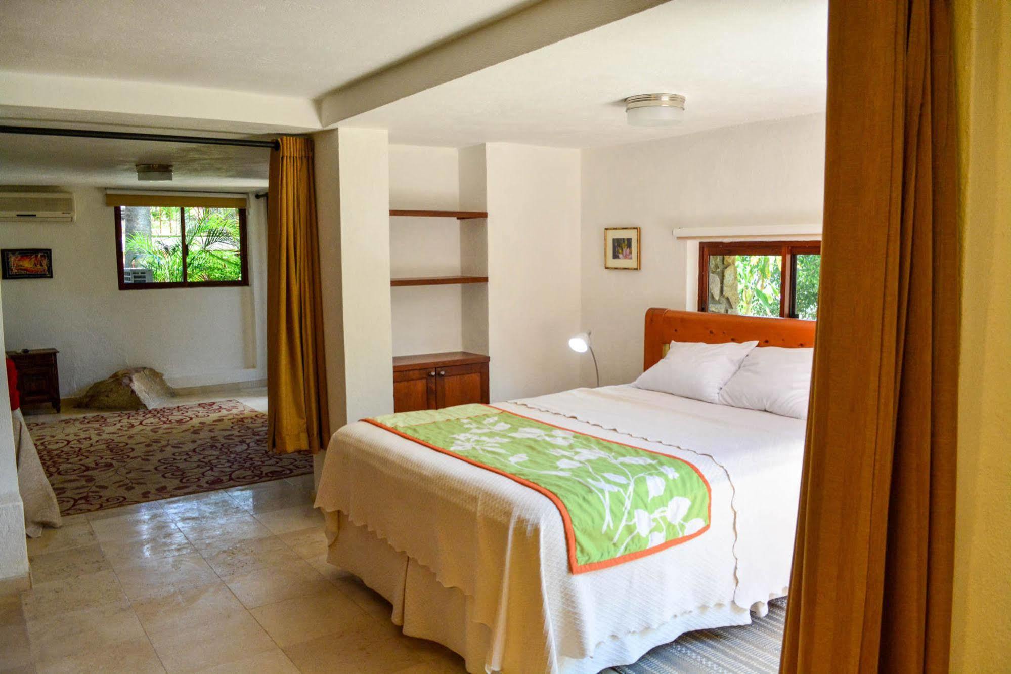 Casa Mandarina 3*