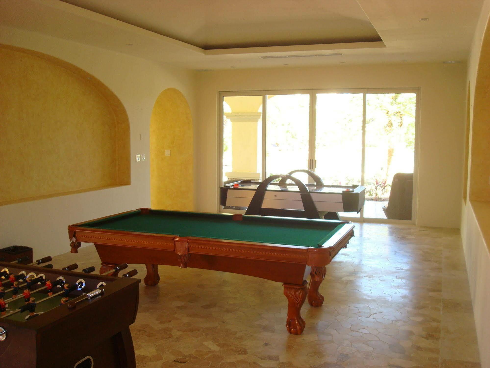 Lucero Villa Cabo San Lucas