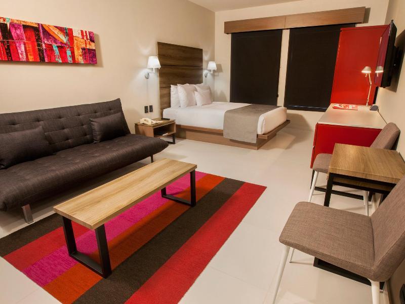 Express By Marriott Apartahotel 4*